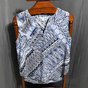Artisan NY Navy and White Paisley Blouse Sleeveless V-Neck